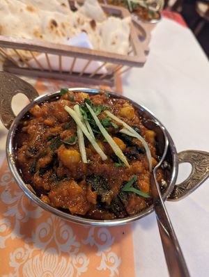 Hauptspeise mit Ocraschoten at Indian Tandoori Kitchen in Erbach