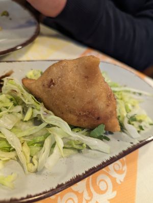 Samosas mit Gemüsefüllung at Indian Tandoori Kitchen in Erbach