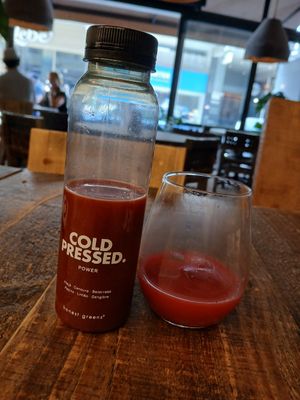 Power juice at Honest Greens in Porto