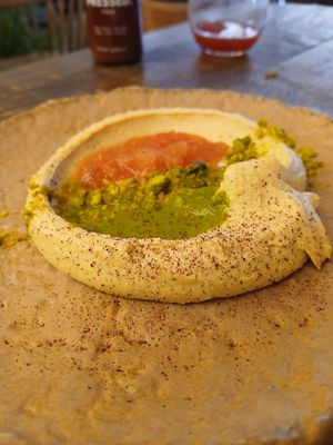 Hummus at Honest Greens in Porto