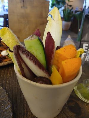 Crudités at Honest Greens in Porto