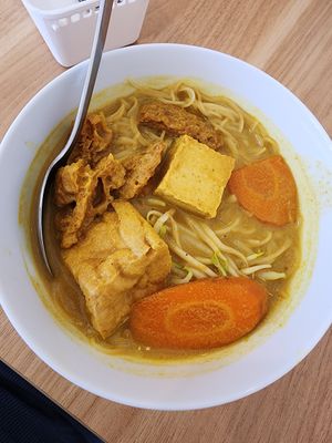 Laksa at Veggie Veggie Vegetarian in Banten