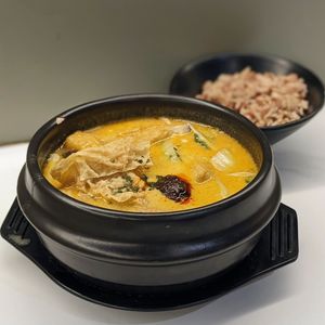 Vegan Soup Bowl (Choice of Soup) with Brown Rice at Greendot 绿一点 - Tampines in Central Singapore