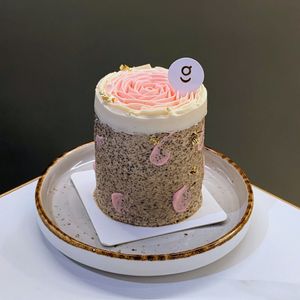 Vegan Velvet Of My Heart Cake at Greendot 绿一点 - Tampines in Central Singapore