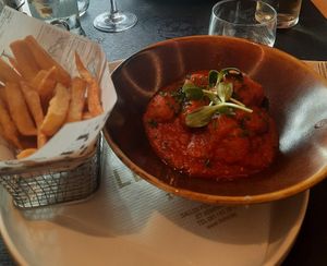 Boulettes sauce tomates at Saveurs à la Clé in Gembloux