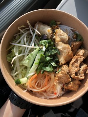 Noodle saladd  at BuiVien Street in Vienna