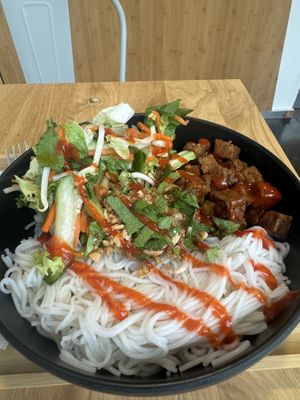 Tempeh noodle salad   at Banh Mi Express - Rogier in Brussels