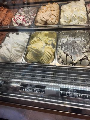  at Eisdiele Veneta in Eggenstein-leopoldshafen