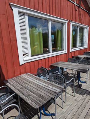 outdoor seating at Soltuna in Geta