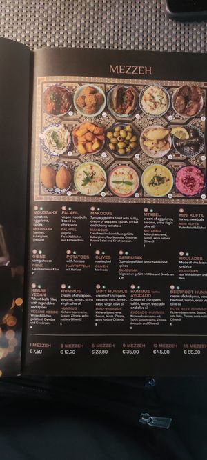 Mezzeh options at Le Mille e Una Notte in Trieste