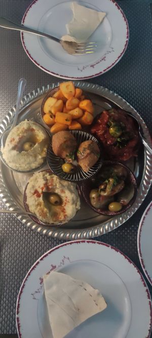 Mezzeh at Le Mille e Una Notte in Trieste