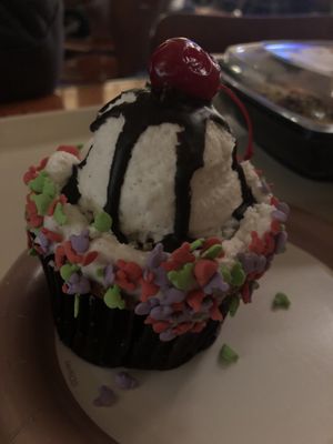 Vegan Cupcake (toaster coconut and pineapple) at Walt Disney World - Sunshine Seasons in Lake Buena Vista