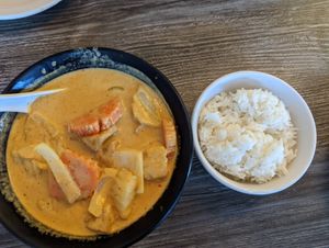 Yellow curry with fried tofu at Pato Thai in Flagstaff