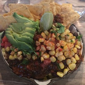Chili avec extra avocat at Lola Rosa - Milton in Montreal