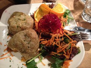 samosa appetizer - comes with two samosas and a salad at Lola Rosa - Milton in Montreal