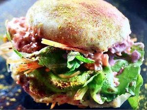 Il nostro super vegan Burger at Home Restaurant Ionontimangio in Sassari