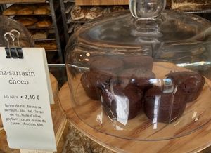 Vegan rice, buckwheat flour & chocolate muffin (delicious) at Elements Pain Bio in Paris
