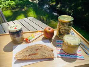 Lunch to go at Rübchen Vegan BnB & Retreat in Euskirchen