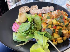 Low Angeles brunch - tofu, courgette    at Mister Coffee Bistrò in Bologna