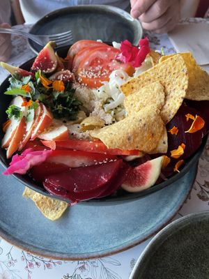 Budda Bowl  at Estamos Sembrados in La Herradura