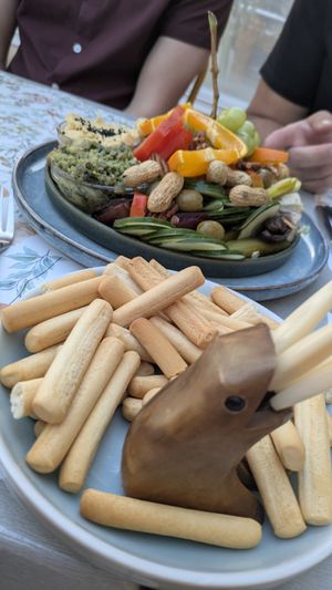 Sharing starter at Estamos Sembrados in La Herradura