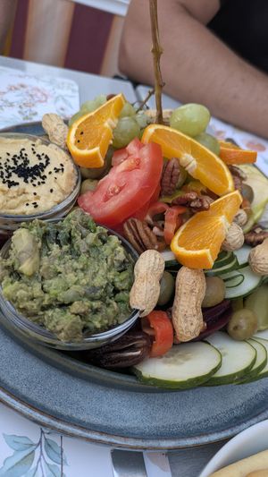 Sharing starter at Estamos Sembrados in La Herradura