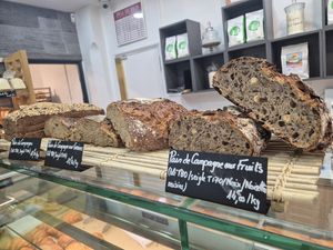 Pains spéciaux à la coupe at La Mauvaise Herbe in Paris