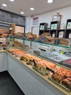 Pains et viennoiseries at La Mauvaise Herbe in Paris