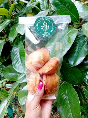 Madeleines at La Mauvaise Herbe in Paris