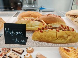 Hot dog vegan at La Mauvaise Herbe in Paris