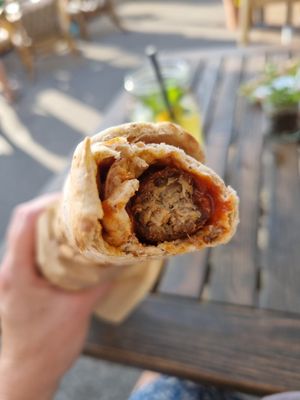 bosna wrap at Krokodü am CopaBeach in Vienna