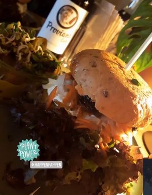 Vegan Burger at HappenPappen in Hamburg