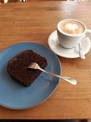 Chocolate dream and cappuccino at HappenPappen in Hamburg