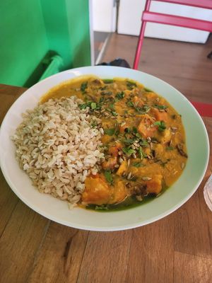 Süßkartoffel-Orangen-Curry (normal) at HappenPappen in Hamburg