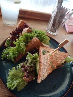 Club sandwich without salad at HappenPappen in Hamburg