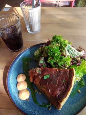 I revisited HappenPappen. It was as excellent as 3 months ago, and the food came in 7 minutes. at HappenPappen in Hamburg