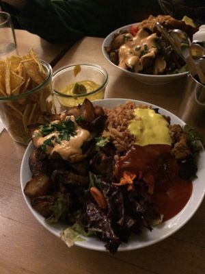 Salad/burger bowl with nachos and cashew cream dip, vegan  at HappenPappen in Hamburg