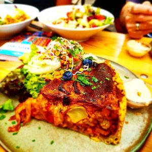 Generous quiche at HappenPappen in Hamburg