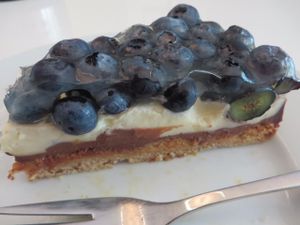 Blueberry cheesecake at HappenPappen in Hamburg
