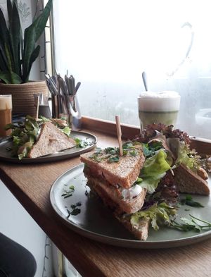 Yummy Tempeh Sandwich 🥪 at HappenPappen in Hamburg