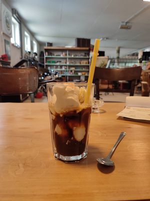Vegan iced coffee at Café Mau Mau in Nideggen