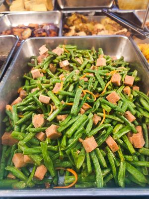 Dishes available at Eight Immortals Vegetarian 八仙素食园 - Jurong E in West Singapore