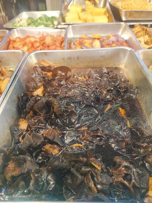 Dishes available at Eight Immortals Vegetarian 八仙素食园 - Jurong E in West Singapore