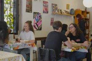  at La Mandragora in Valencia