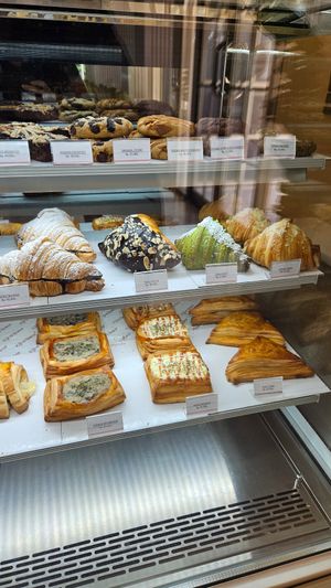 Overview 1 at Kynd Baker in Surabaya