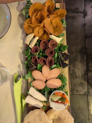 Tagliere vegano di affettati e formaggi at Magnebevo e sto a Ostiense in Rome