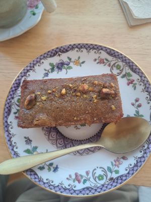 Pistache financier at LAZULI in Forcalquier