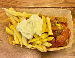 Currywurst, fries and truffle mayo at CURRY 61  in Berlin