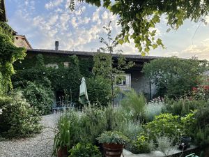 The inner yard  at La Cena di Pitagora in Ponte Nizza