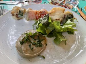 Vegetable skewer in batter, Babaganoush and salad with ginger vinaigrette  at La Cena di Pitagora in Ponte Nizza